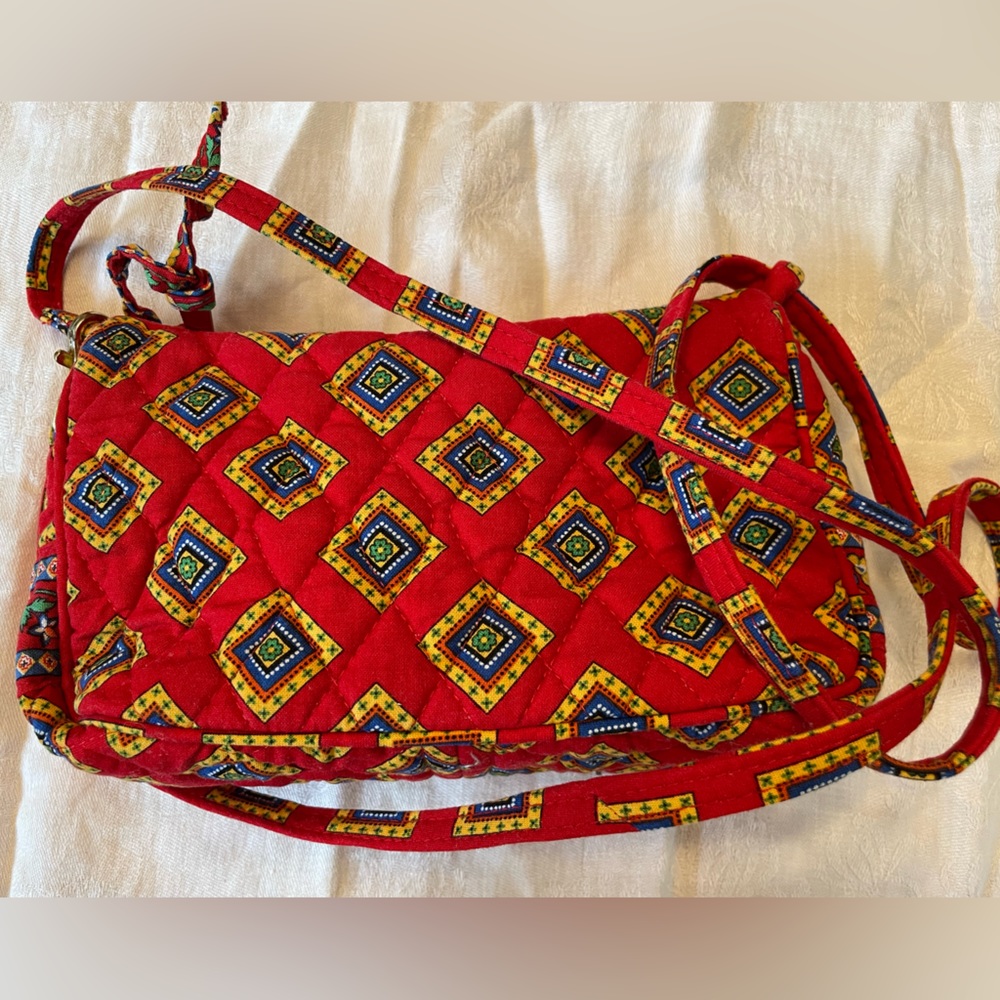 Vera Bradley- retired pattern. NWOT - see pics for dimensions - Picture 4 of 6